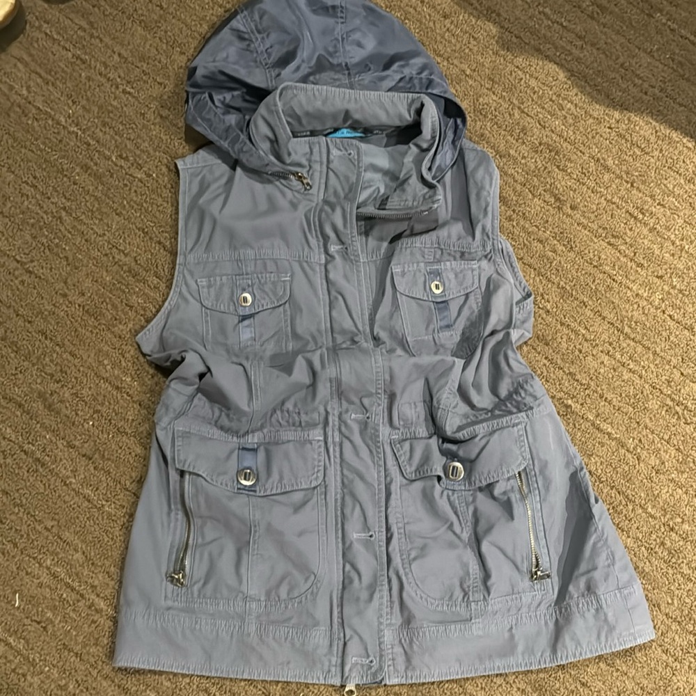 Kuhl vest size M denim blue color very good condition